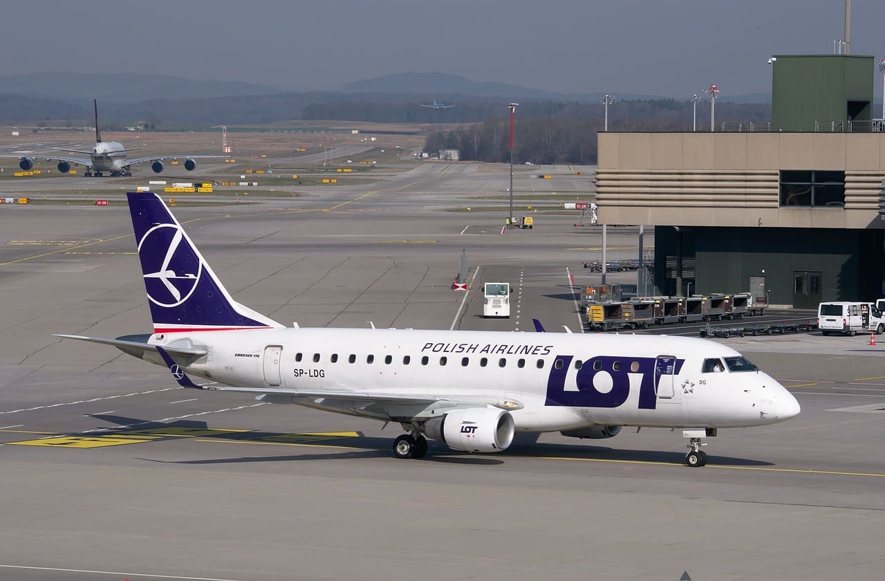 LOT - Polish Airlines