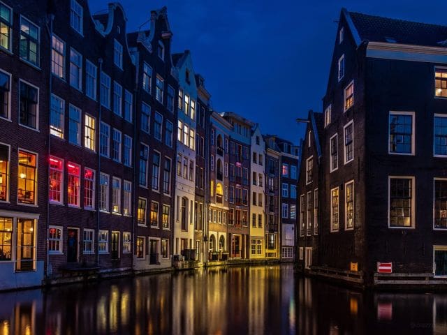 Dzisiejsza oferta LOT: Amsterdam w promocji
