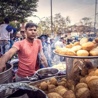 Delhi, San Francisco i Madryt w supercenach — do północy!