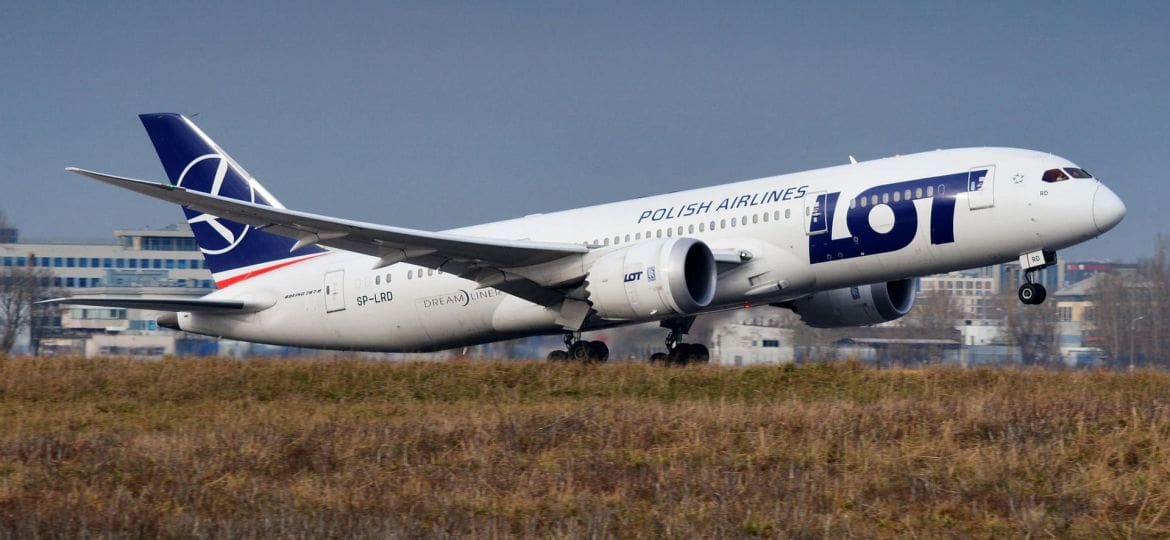 Bądź online podczas lotu Dreamlinerem