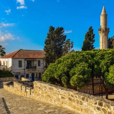 LOT Larnaka Cypr loty